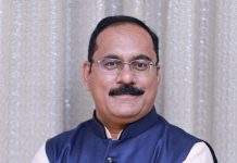 कोळसा खाण प्रकरण पूर्ण होण्याच्या मार्गावर असताना क्रेडिट घेण्यासाठी दिशाभूल करणारे आंदोलन खासदारांनी सत्तेचा माज करू नये किशोर टोंगे यांची बरांज प्रकरणावर प्रतिक्रिया