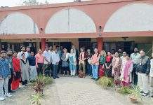 आनंद निकेतन महाविद्यालयास विदेशातील पाहुण्यांची सदिच्छा भेट…