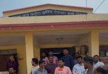 पंचायत समिती कार्यालयात नाग सापाचे धाडसी रेस्क्यू…